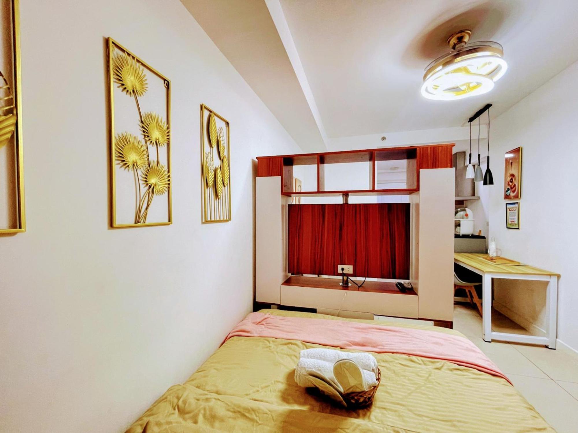 Acellyne'S Suites At The Residences At Commonwealth By Century Quezon City Oda fotoğraf